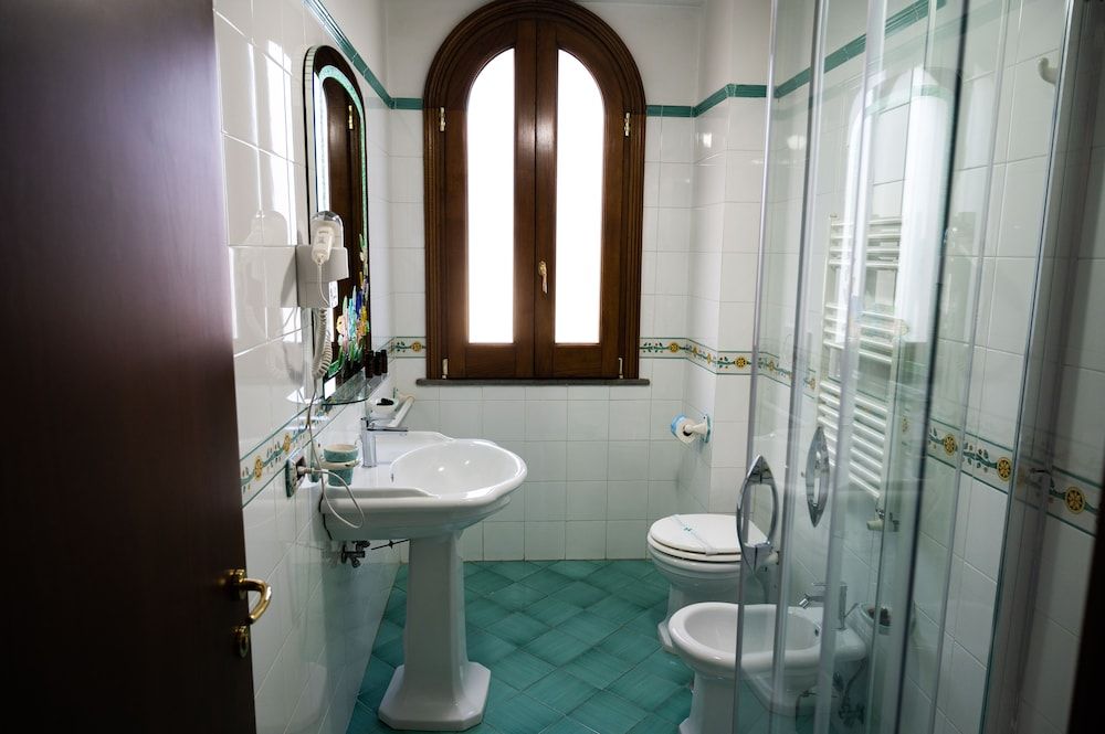 Villa Le Zagare Relais & SPA Quadruple Room 6