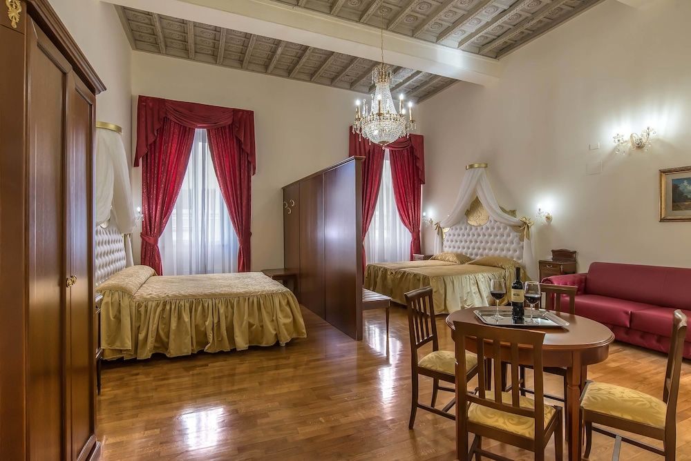 undefined Trevi Rome Suite