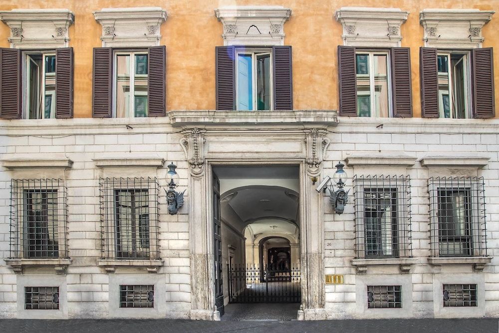 undefined Trevi Rome Suite 6