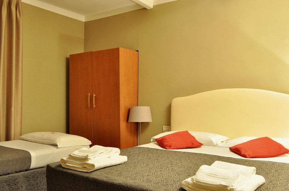 Hotel Nuovo Nord Superior Triple Room 2