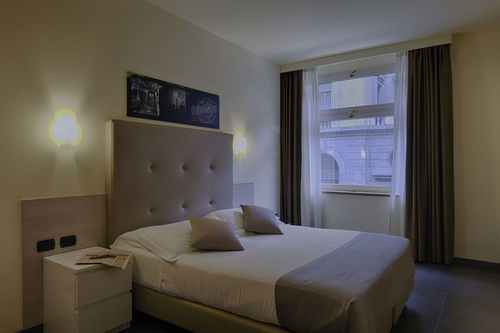 Duomo Hotel & Apartments Classic Room 4