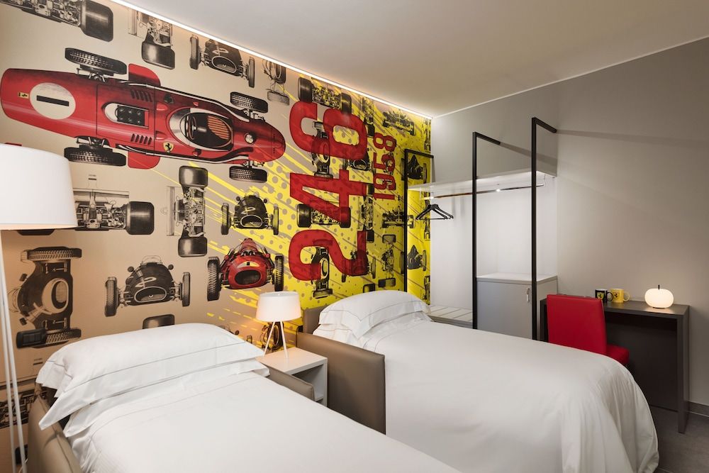 Hotel Maranello Village Deluxe Triple Room