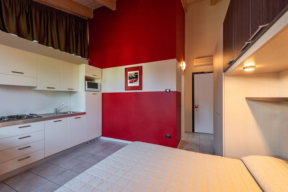 Hotel Maranello Village Basic Studio (Single Use) 5