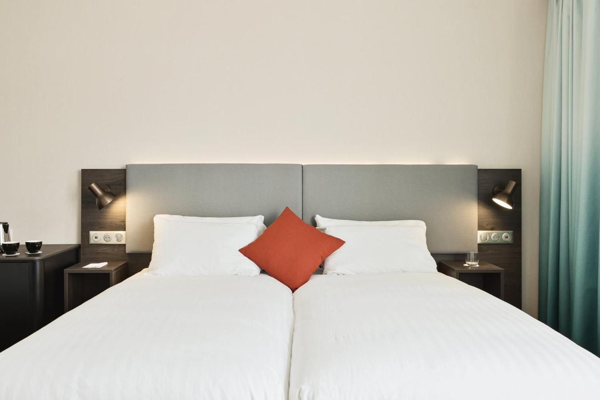 Twin Room with Sofa Bed - Non-Smoking