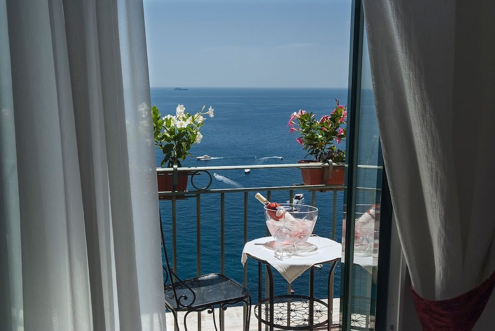 Hotel Montemare Deluxe Double Room, Sea View 7