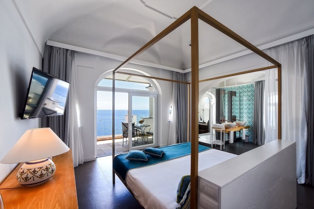 Hotel Montemare Executive Suite (Outdoor Bathtub) 3