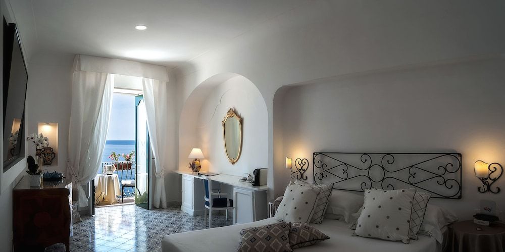 Hotel Montemare Deluxe Double Room, Sea View 13