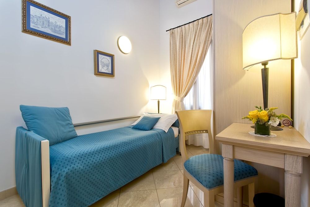 undefined Alla Vite Dorata 5