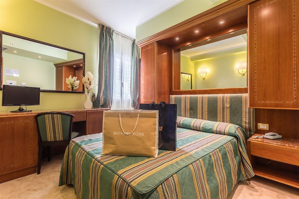 undefined Raeli Hotel Siracusa 4