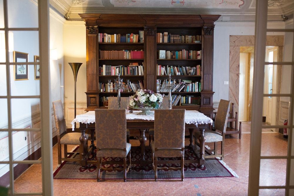 Hotel Villa Sermolli