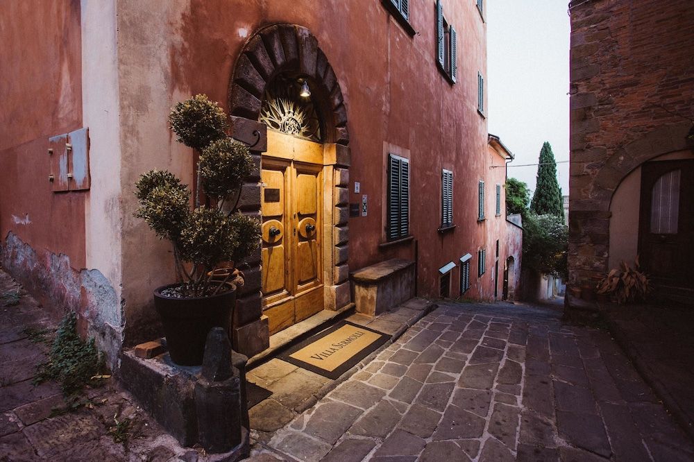 Hotel Villa Sermolli