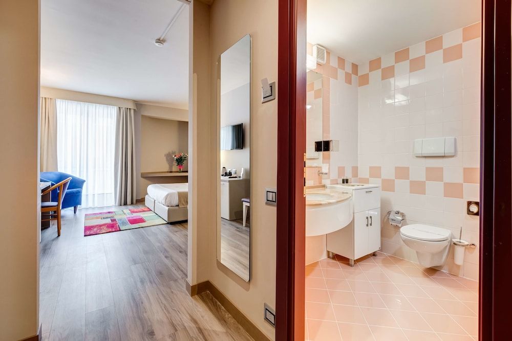 Best Western Hotel Imperiale Family Room, 1 Queen Bed (with Sofabed) 17