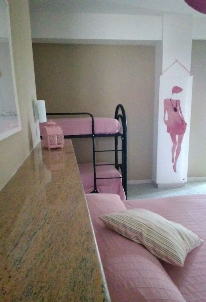 B&B Sweet Home Family Room 4