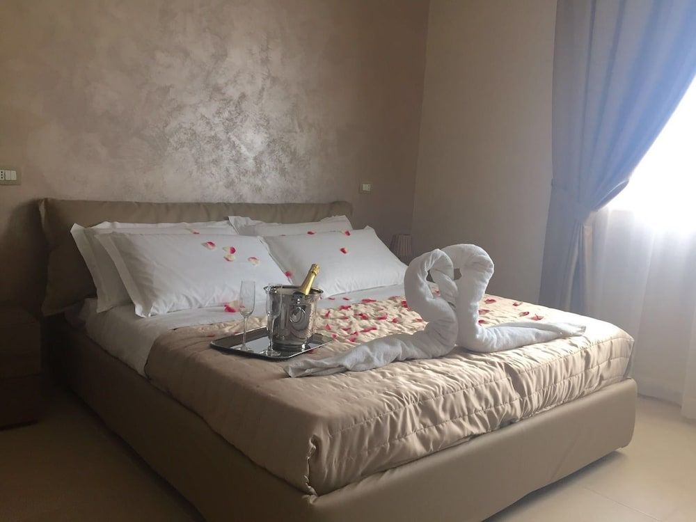 Hotel Riviera Palace Triple Room 3