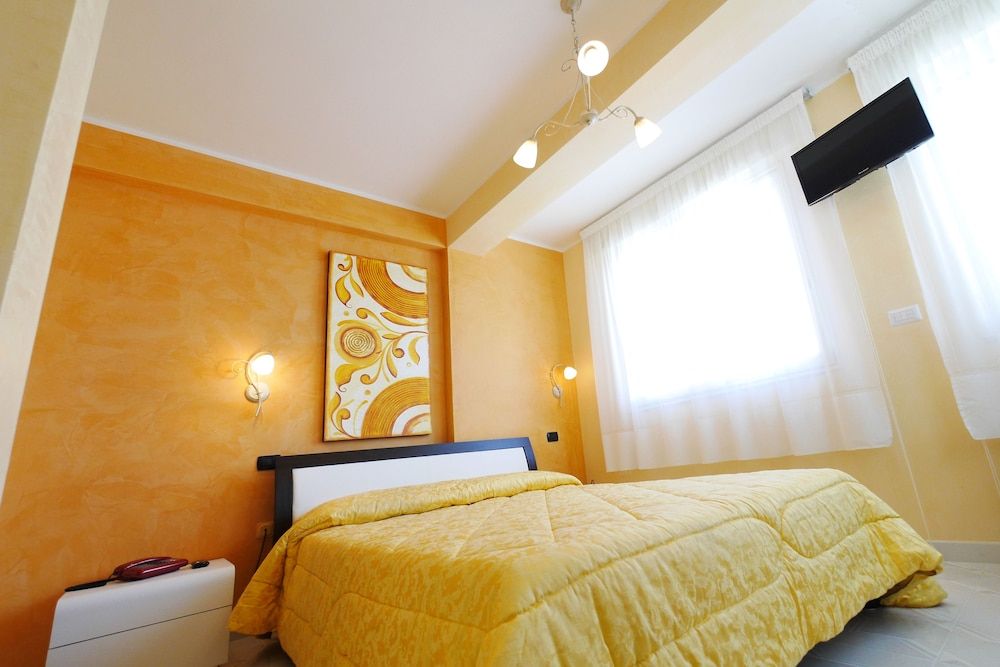 Hotel Mediterraneo Double Room, Sea View 5