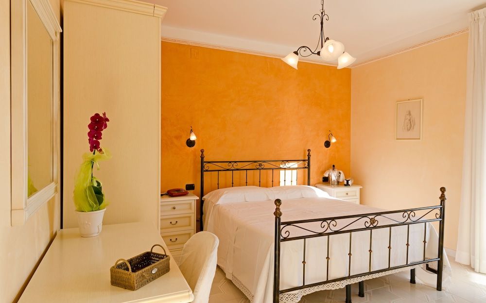 Hotel Mediterraneo Deluxe Double Room, Balcony, Sea View