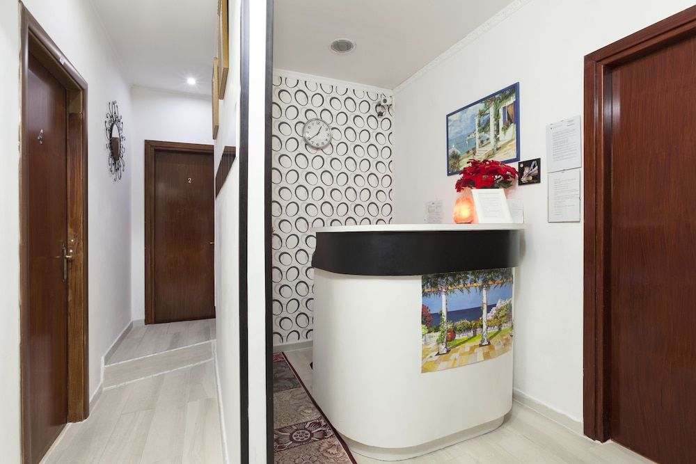 undefined Cicero Rome Center