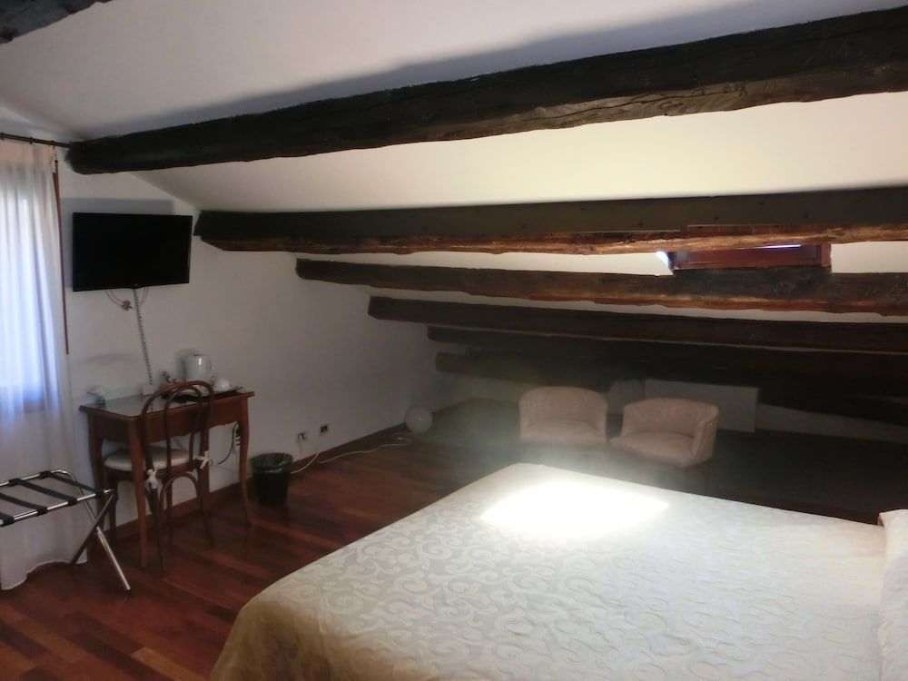 undefined Locanda Art Deco 9