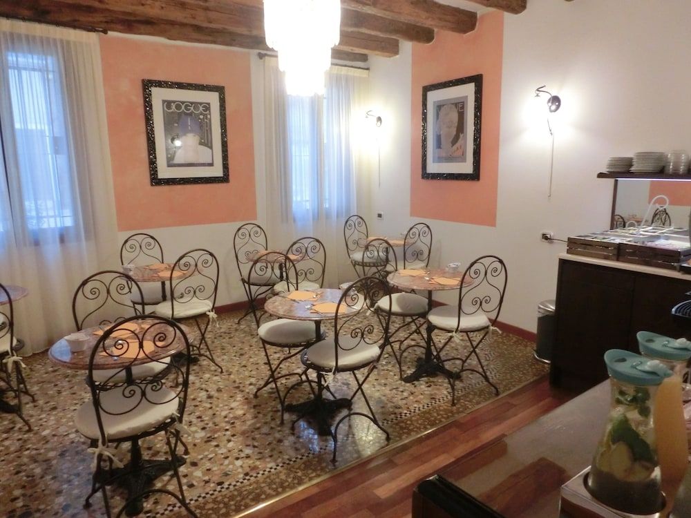 undefined Locanda Art Deco 5