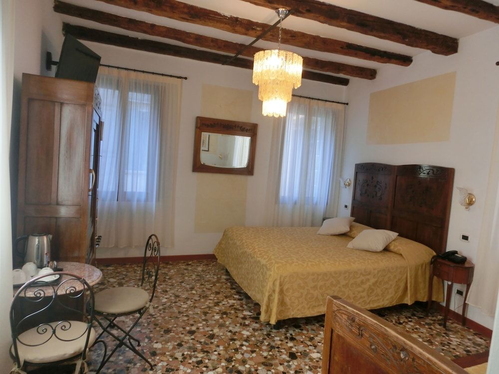 undefined Locanda Art Deco 10