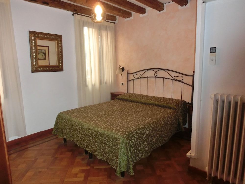 Locanda Art Deco Classic Double Room 2