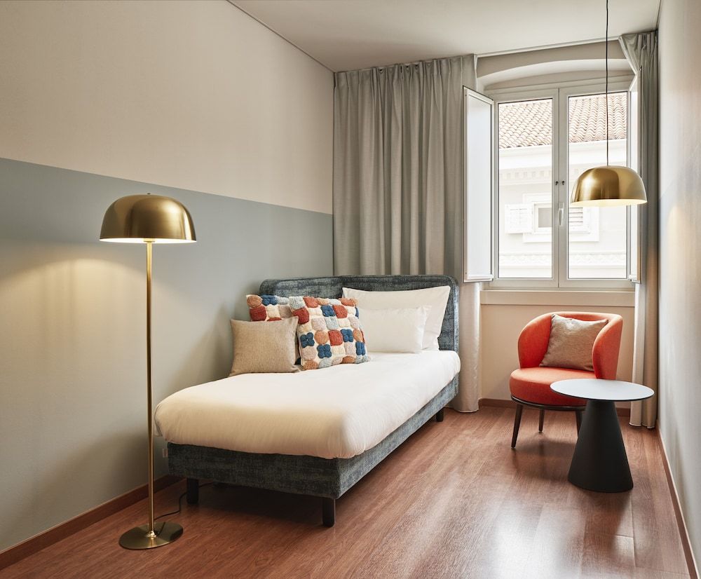 Urbanauts Studios Minelli Spacy 3