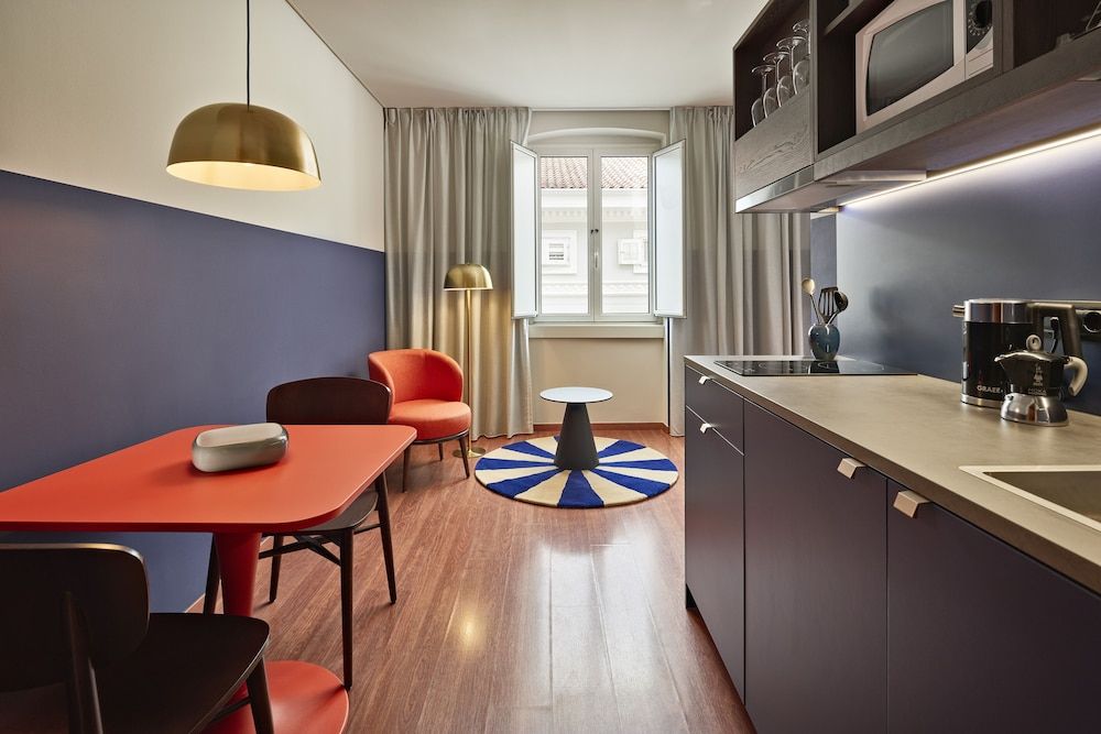 Urbanauts Studios Minelli Cozy 10