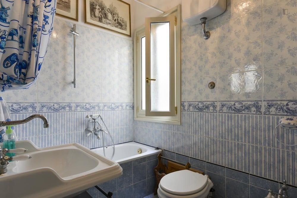 undefined Abruzzese 3