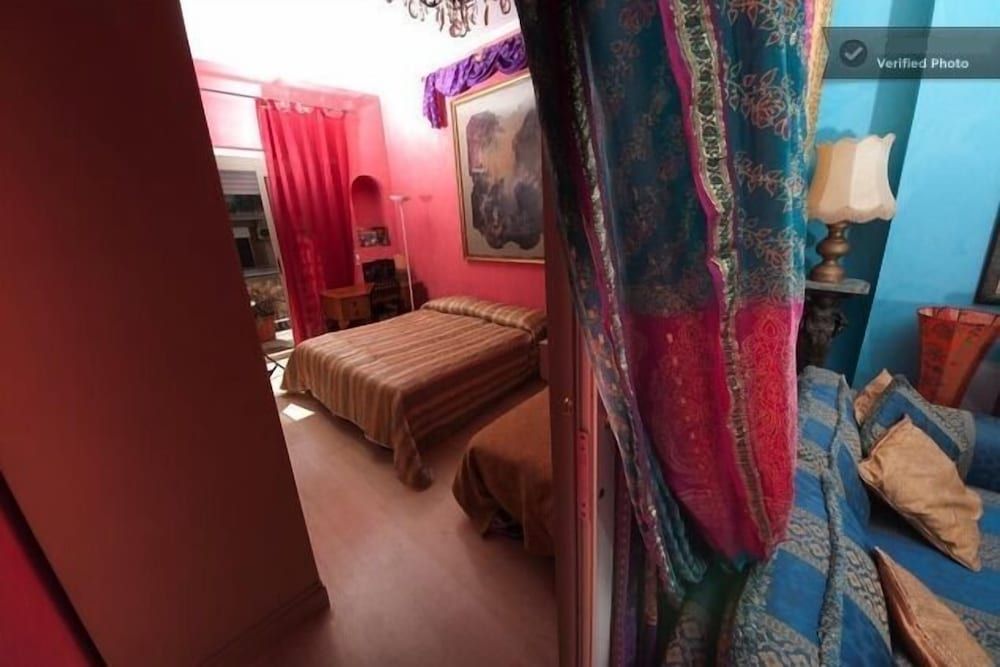 Abruzzese Triple Room, Shared Bathroom 9