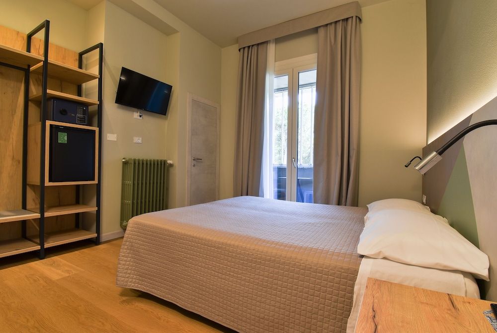 Columbia Executive Room