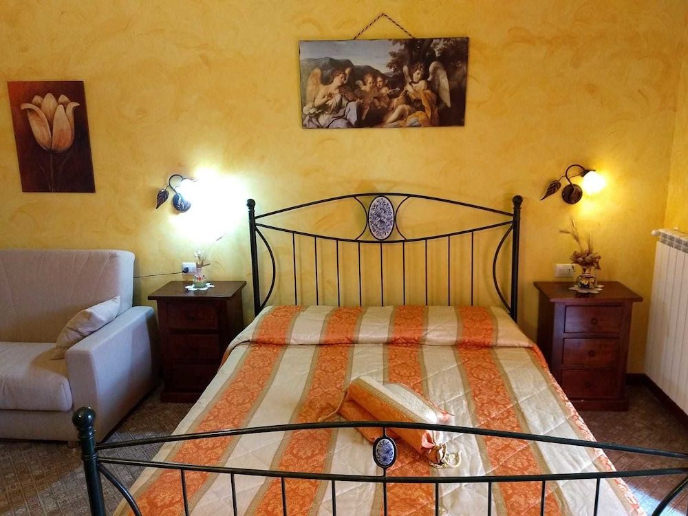 Palazzo Aprile Superior Triple Room, Multiple Beds 2