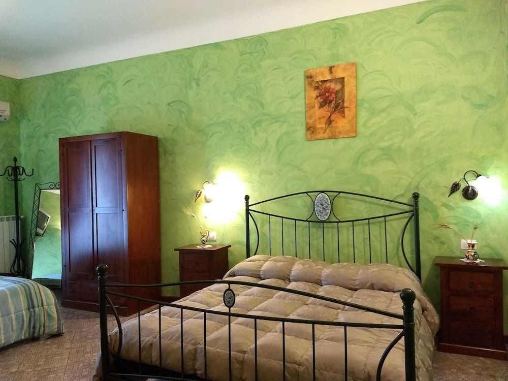 Palazzo Aprile Standard Double Room, Multiple Beds, City View 3
