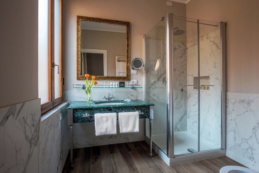 Hotel Monte Cenci Superior Double Room 11