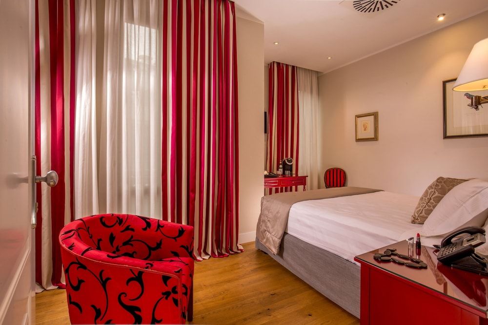 Hotel Monte Cenci Superior Double Room 3