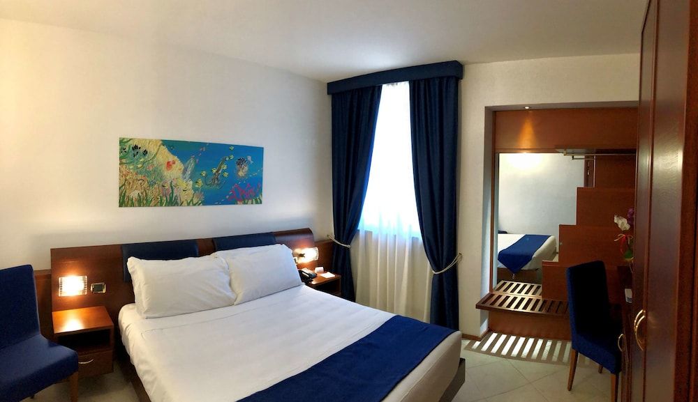 Best Western Hotel Nettuno Superior Room, 2 Twin Beds, Non Smoking, Sea View 5