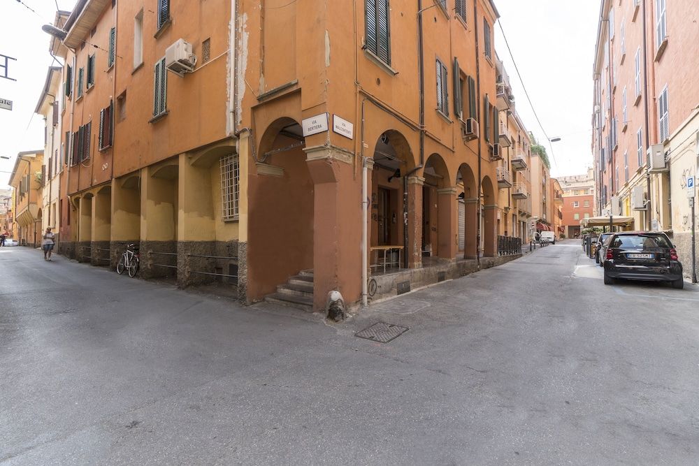 undefined Bertiera House 4