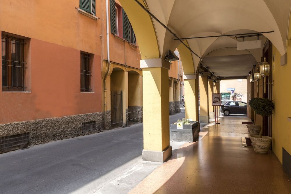 undefined Bertiera House 3