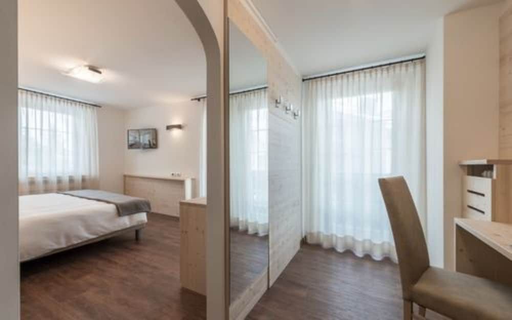 Hotel Villa Argentina Superior Double or Twin Room 22