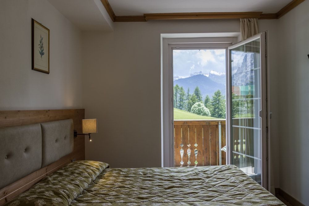 Deluxe Single Room, 1 Large Twin Bed