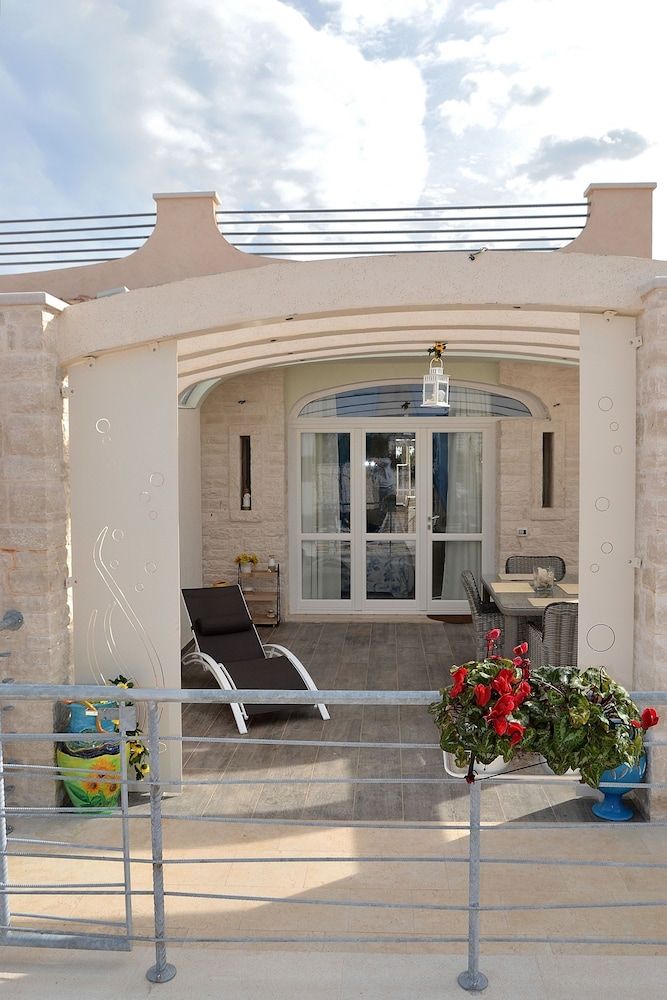 Dimora Porto Contessa Business Double Room, Patio 7