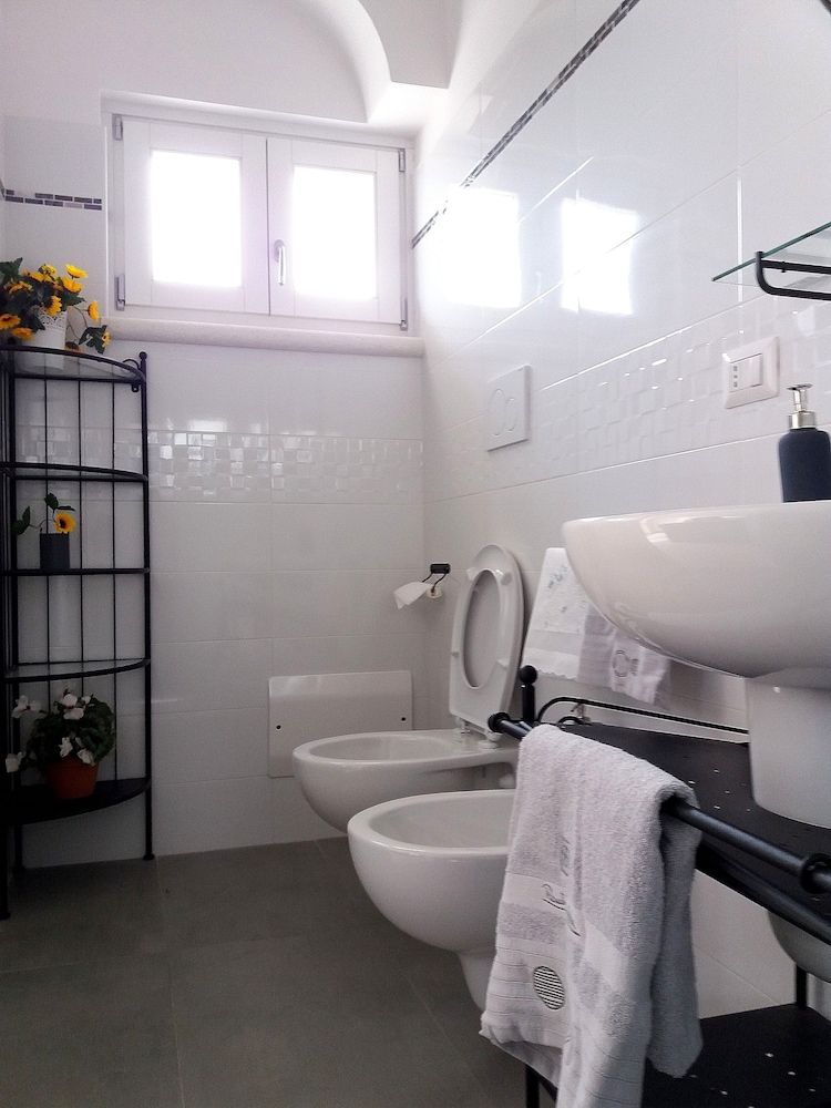 Dimora Porto Contessa Deluxe Suite, Terrace 15