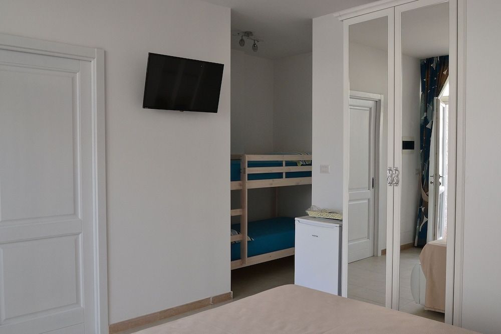 Dimora Porto Contessa Business Double Room, Patio 3