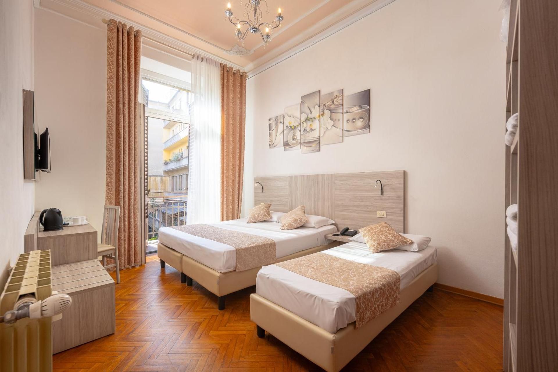 Lilium Hotel Triple 2