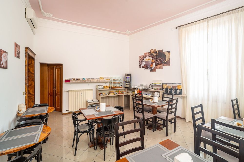 undefined Lilium Hotel 8