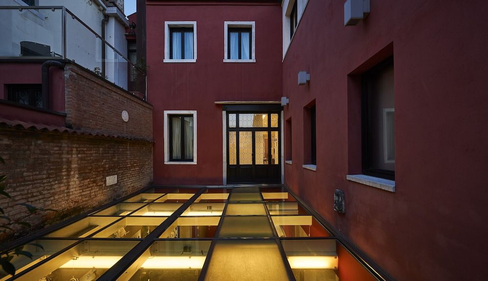 undefined Ca' Nigra Lagoon Resort 4