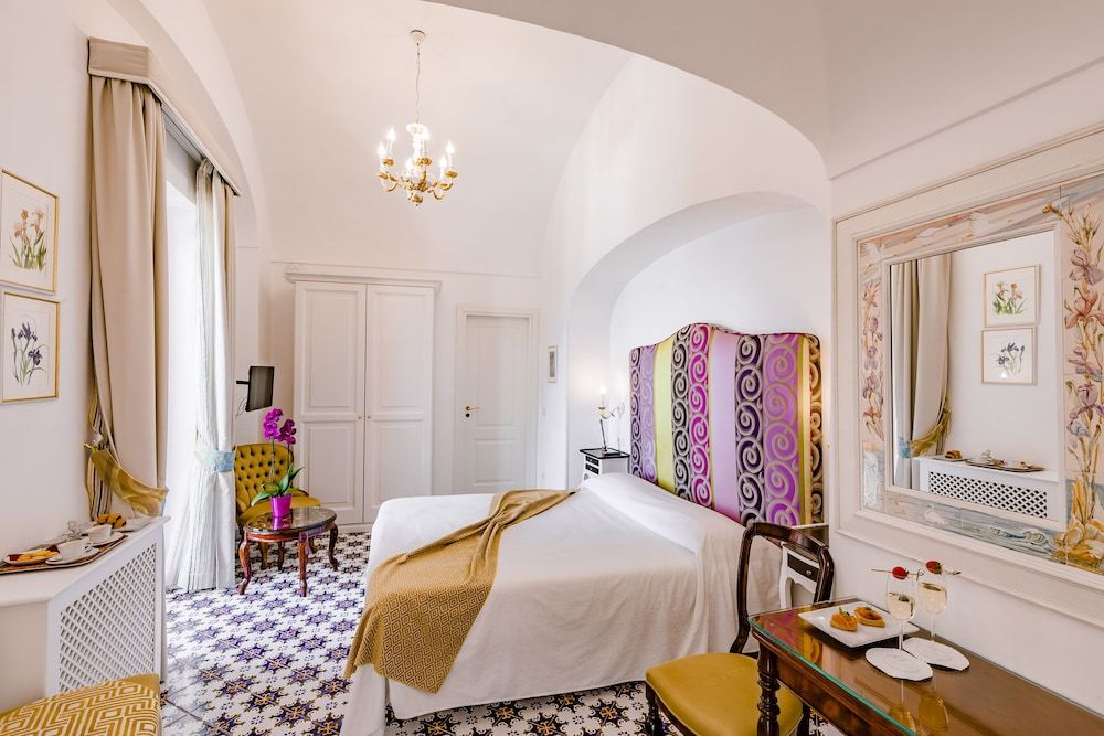 Palazzo Pascal Superior Suite, Sea View (Iris) 3