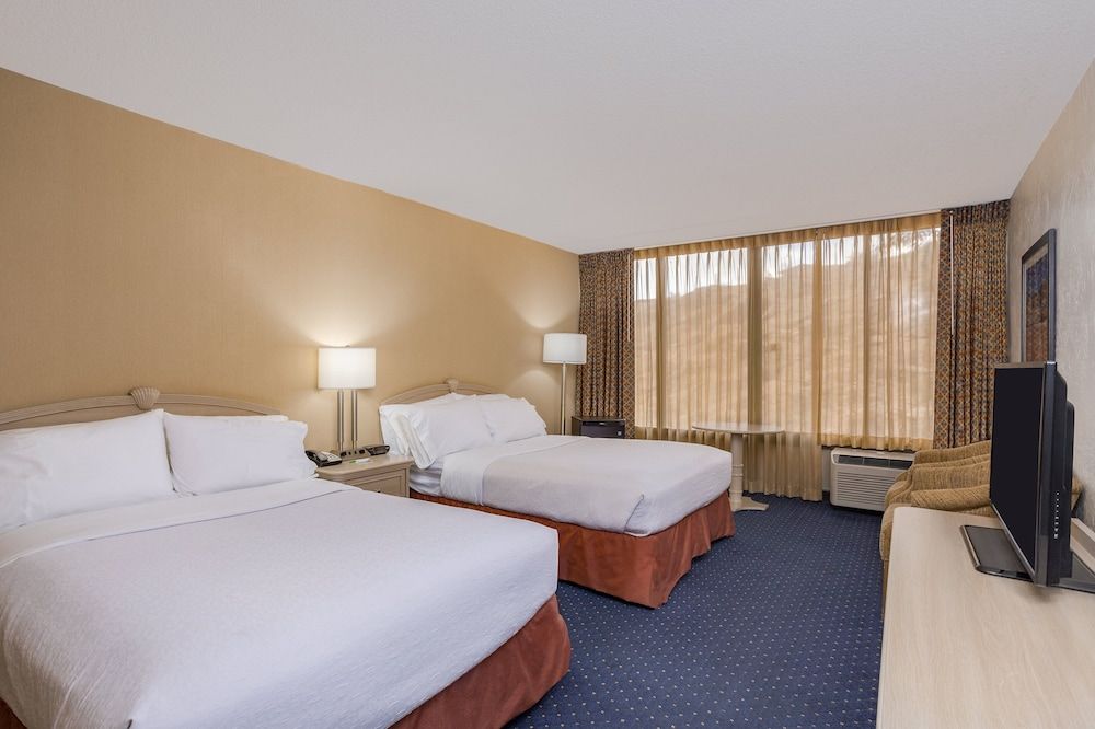 Room, 2 Double Beds, Non Smoking (Courtyard View)