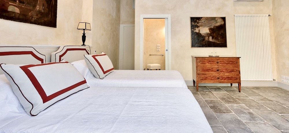 Superior Suite (Rossa)