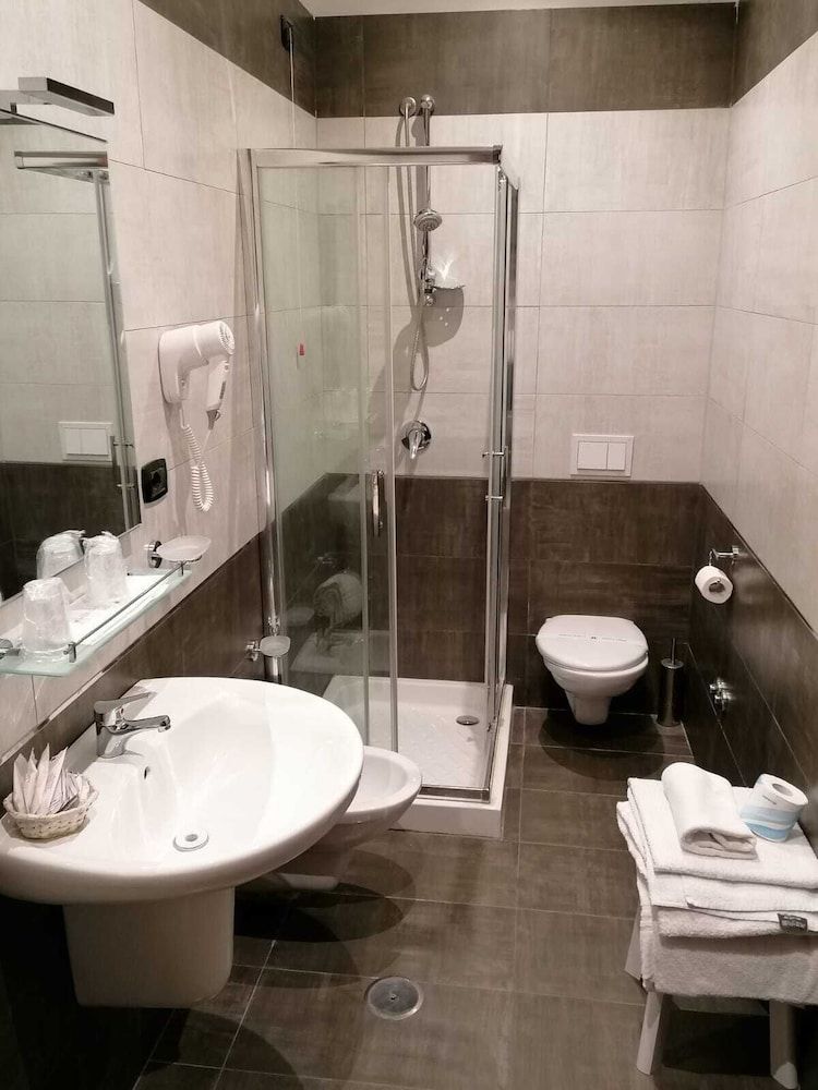 Hotel Santa Marta Quadruple Room 4