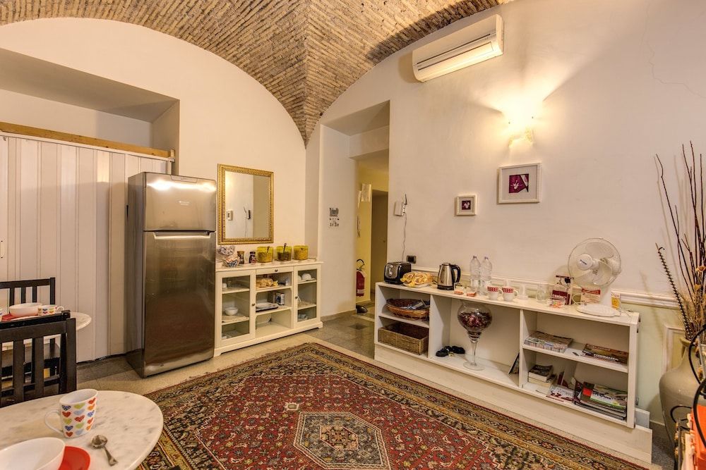 undefined Matisse B&B 9